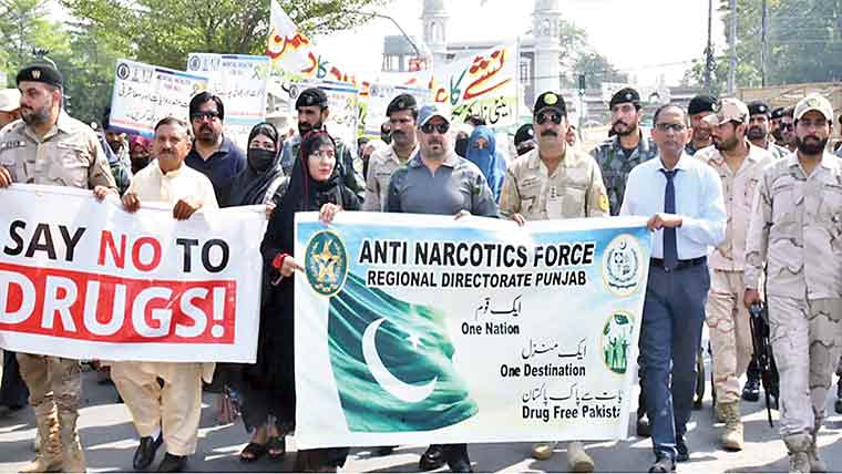 منشیات کے دن پر واک، معاشرے کو پاک بنانے کا عزم 