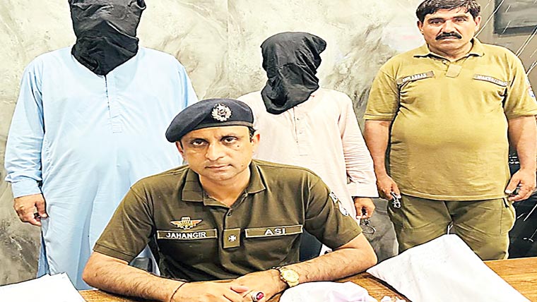 اقدام قتل کیس کے 2ملز موں  سے غیر قانونی اسلحہ برآمد