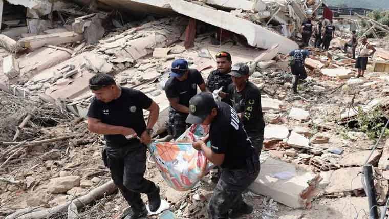 وینزویلا :زلزلے کے 3 روز بعد 11  سالہ لڑکاملبے سے زندہ نکال لیا گیا