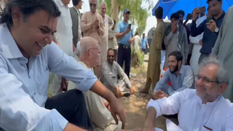 تحریک تحفظ پاکستان کوراولاکوٹ جانے سے روک دیا،وفد کادھرنا