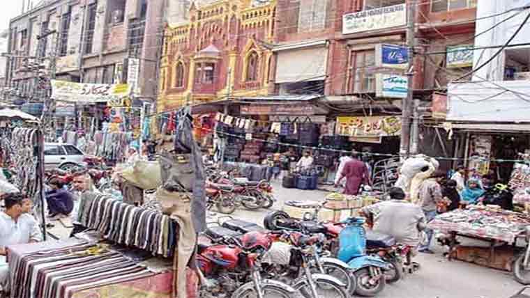 تجاوزات مافیا کیخلاف کارروائیاں ناکافی، ٹریفک متاثر، شہریوں کو مشکلات کا سامنا 