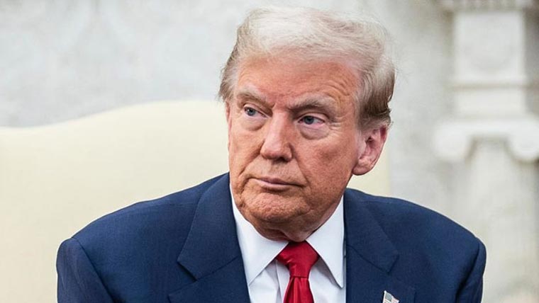  جہاز میں اداکار کیساتھ بیٹھے ٹرمپ نے آپر یشن کی منظوری دی 