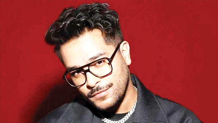 عاصم اظہر کا تناؤ کے دوران  امید اور انسانیت کی اہمیت پر زور 