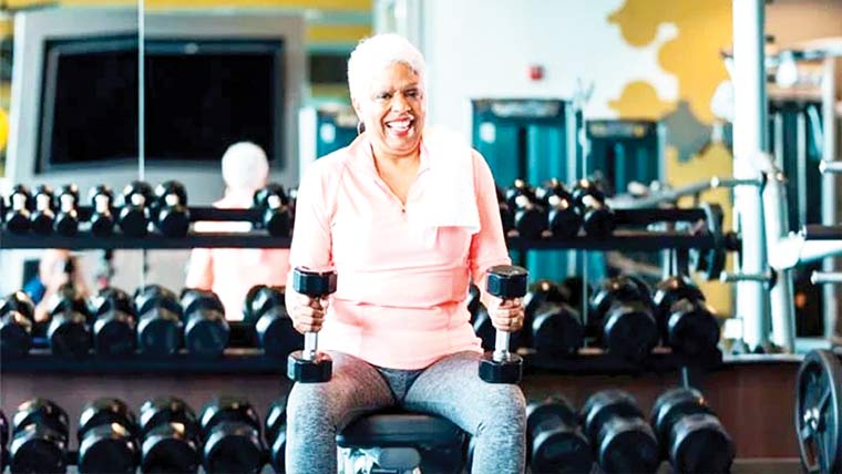 خواتین میں طویل العمری کیلئے پٹھوں کی مضبوطی کتنی ضروری