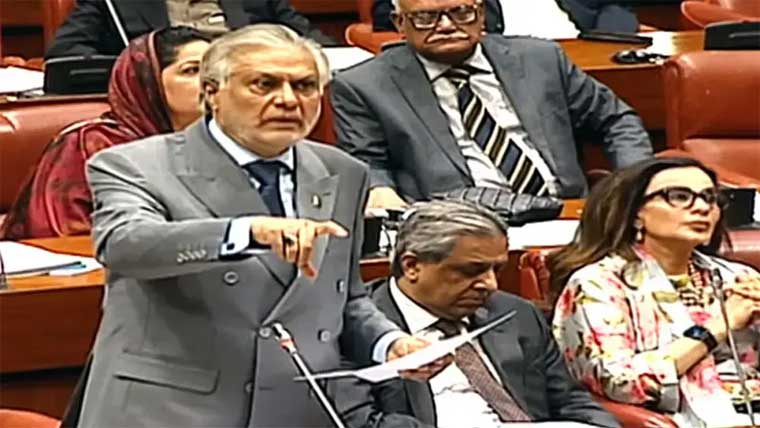 امریکا کی ایران کو سرنڈرکرانے کی کوششیں فی الحال بے اثر