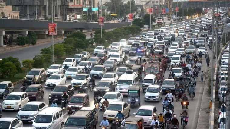 ریڈزون کے اطراف سڑکیں بند،ٹریفک کا شدید دباؤ