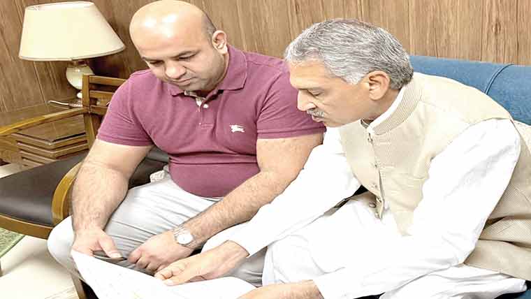 نو شہرہ ورکاں میں تعلیمی منصوبے جلد مکمل کرنے کی یقین دہانی 