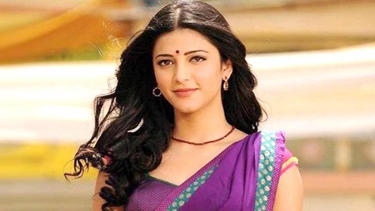 شروتی ہاسن کا متعدد پار پلاسٹک  سرجریز کروانے کا اعتراف