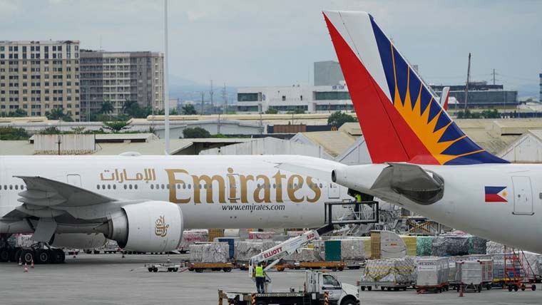 صرف کنفرم بکنگ والے مسافر ہی ایئرپورٹ آئیں، ایمریٹس کا اعلان