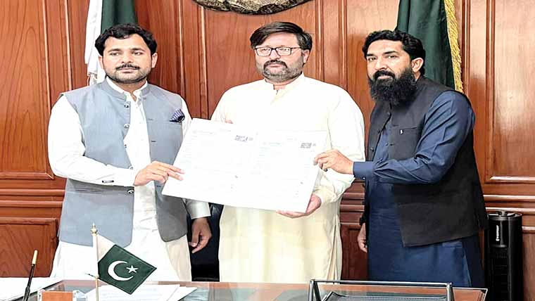 پہلا گرین پراپرٹی سرٹیفکیٹ باقاعدہ طور پر جاری کر دیا گیا