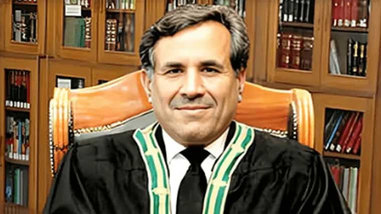 ہرجانہ کیس:بانی کوکئی بارمہلت دی  4سال بعدجواب آیا،جسٹس ہاشم