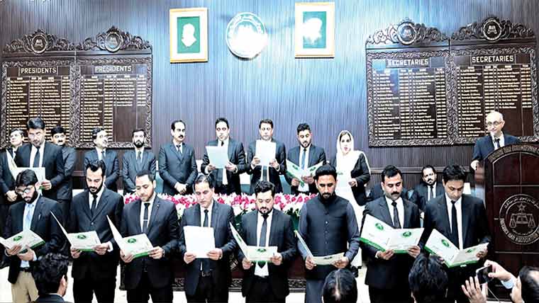 انصاف کیلئے بار اور بینچ کا اعتماد ضروری :جسٹس سلطان تنویر