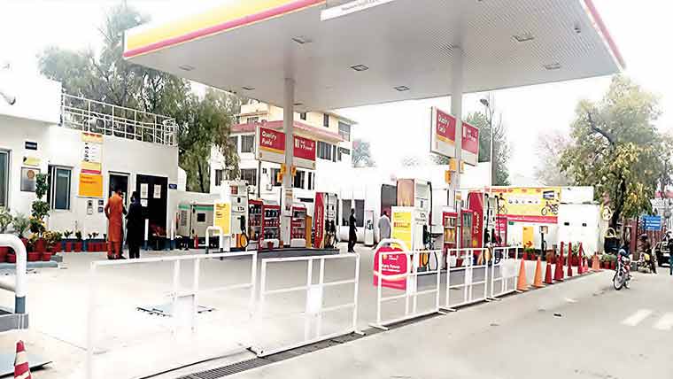  اسلام آباد : شہریوں کو پٹرول  دینے سے انکار پر7پمپس سیل