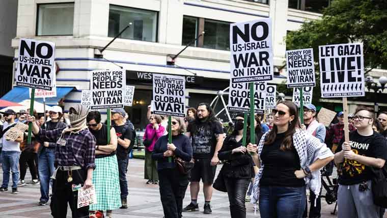  ایران پر اسرائیل و امریکی حملوں کیخلاف آوازیں اٹھنے لگیں ، واشنگٹن میں بڑا مظاہرہ