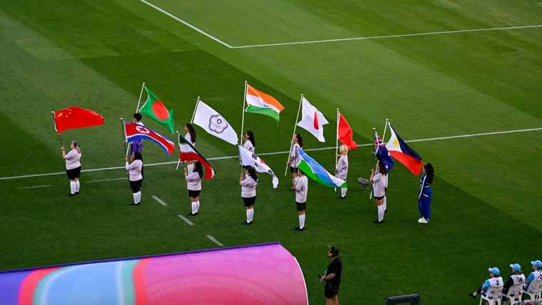 ویمنز ایشین فٹبال کپ، مردوں کے برابر انعامی رقم کا مطالبہ