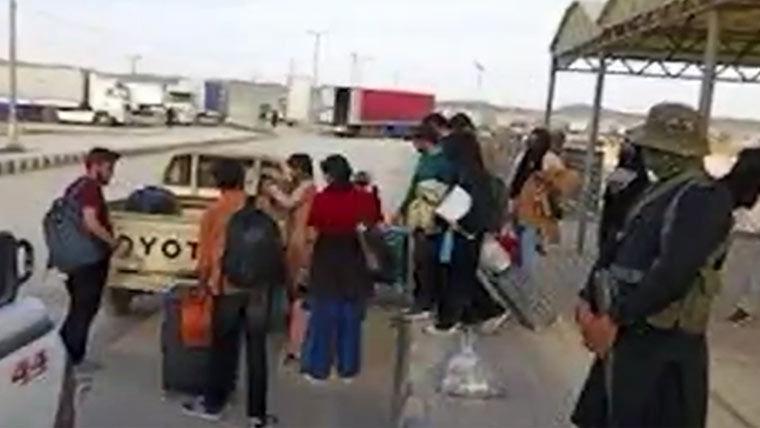  تفتان اور گبدیمدان کے راستے 358 افراد کی وطن واپسی 