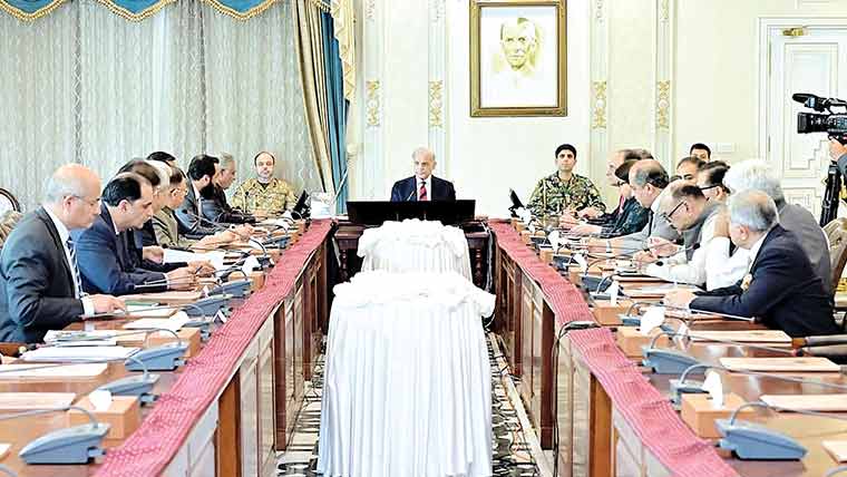  بچت پالیسی:عدالتوں میں بھی4دن کام،سڑکوں اور موٹرویز پر رفتار کی حد میں کمی،جمعہ کو تعطیل 