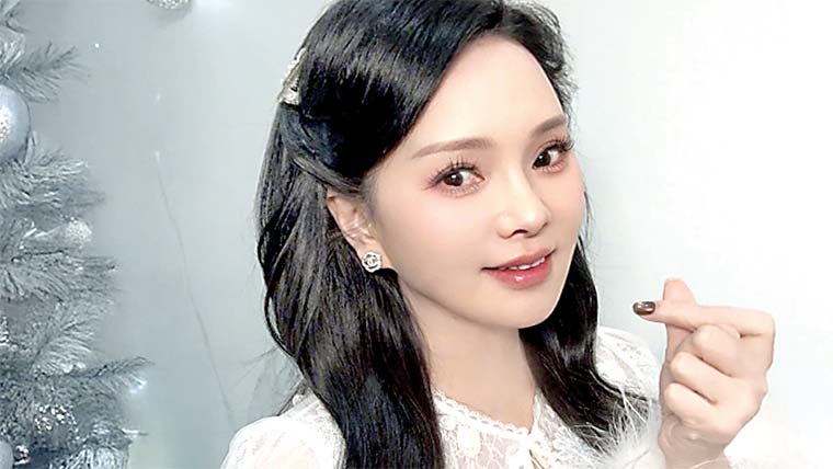 اس خاتون کی اصل عمر آپ کو حیران کر دے گی