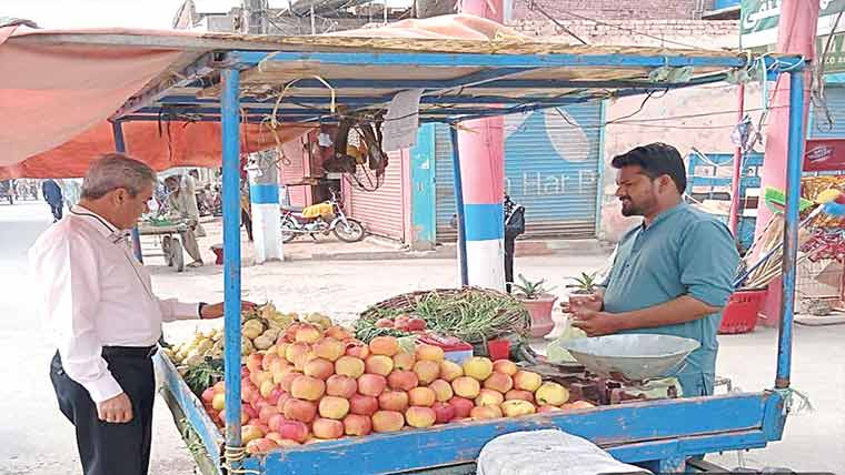 گرانفروشی کیخلاف کارروائیاں، 95 ہزار جرمانہ، 3 افراد گرفتار