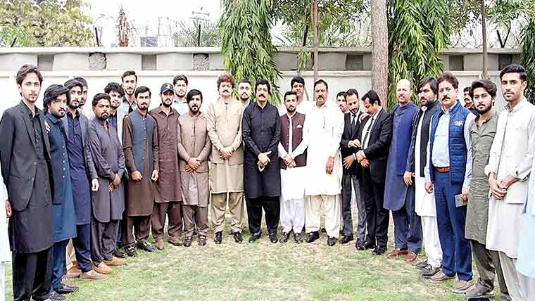  نوجوان ملکی اثاثہ ،آئندہ الیکشن میں بلاول کووزیراعظم بنانا:گورنر