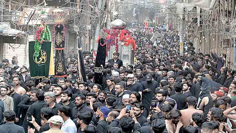  یومِ شہادت حضرت علی ؓ:مرکزی ماتمی  جلوس کربلا گامے شاہ پہنچ کر اختتام پذیر