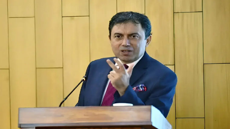 فرید تارڑ چیئرمین مسابقتی کمیشن آف پاکستان مقرر  عثمان شاکراسٹیبلشمنٹ ڈویژن میں سیکشن آفیسر تعینات