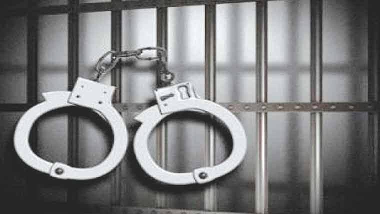 منشیات فروش پکڑے گئے