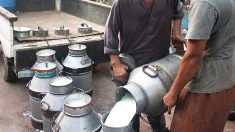  ناقص دودھ کی فروخت کے خلاف بڑے کریک ڈاؤن کا فیصلہ