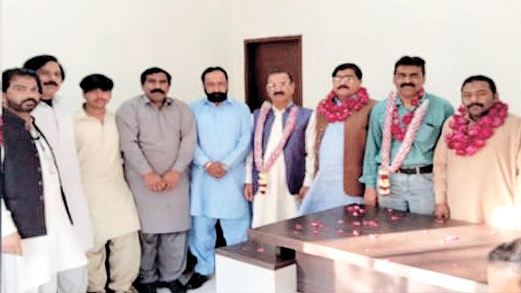  پریس کلب رجسٹرڈ چنیوٹ کے  کا میاب عہدیداروں کو مبارکباد