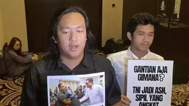 انڈونیشیا میں انسانی حقوق کے کارکن پر  تیزاب حملہ، جسم کا 24فیصد حصہ جھلس گیا