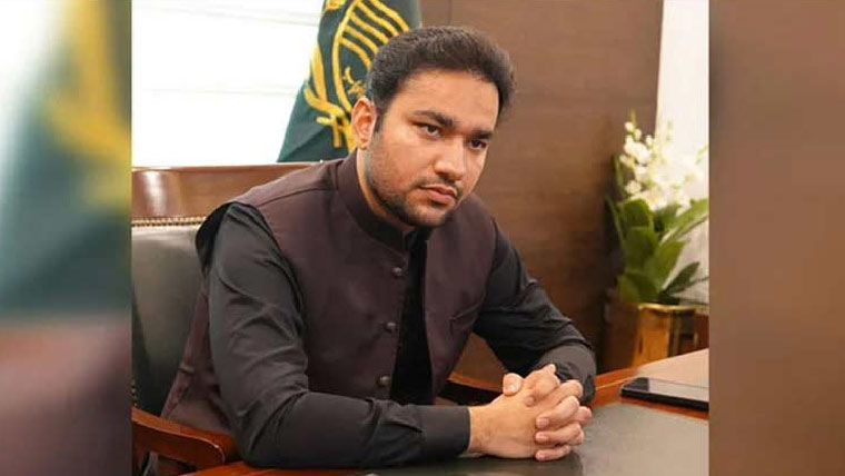 وزیر کھیل کی ایتھلیٹ حرم ریحان کو نی  سٹرائکس کر کے عالمی ریکارڈ پر مبارکباد