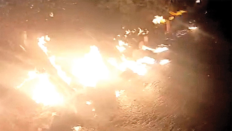 سوئی گیس کمپنی کی مبینہ غفلت سے لیکج پر آگ بھڑک اٹھی 