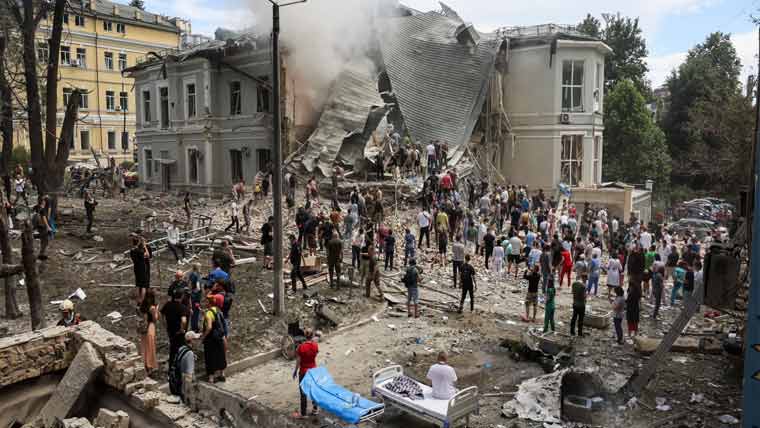 یوکرینی دارالحکومت پر روسی  میزائل حملے ، 4افراد ہلاک