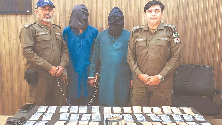  پولیس نے نبیل گینگ  کے ملزم گرفتار کر لیے