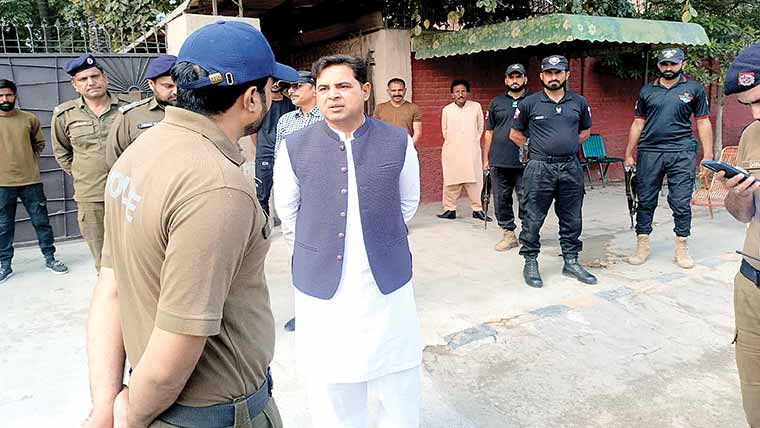 سکیورٹی خدشات کے پیش نظر چرچ  ہائے پر سیکورٹی کے سخت انتظامات 