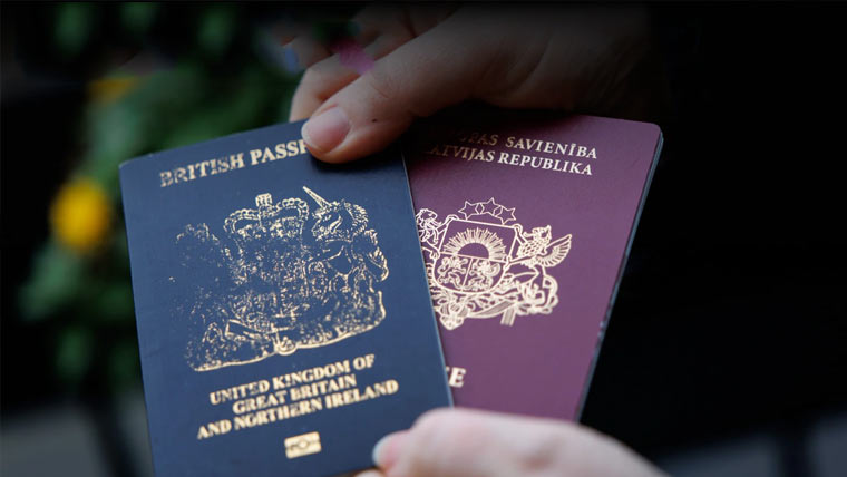 برطانیہ:دوہری شہریت والوں کو یورپی پاسپورٹ پر واپسی کی اجازت