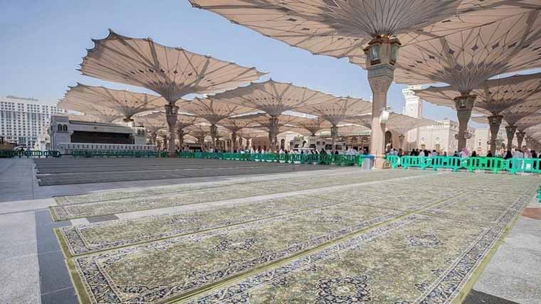 مسجد الحرام اور مسجد نبویؐ میں  58ہزار نئے قالین بچھا دئیے گئے