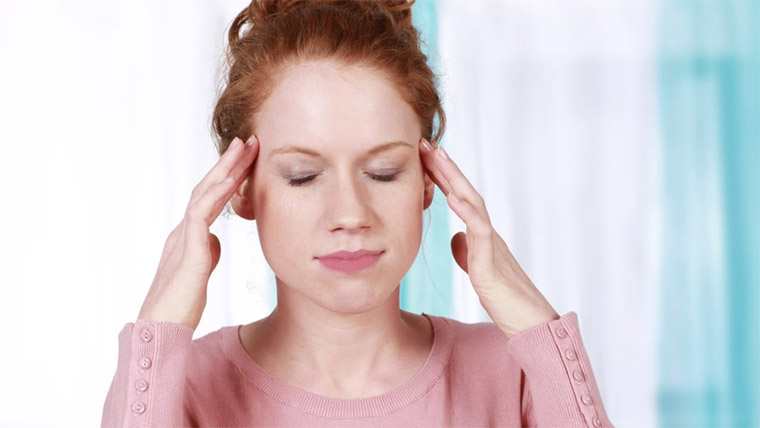 مائیگرین سے فوری آرام، آئس کیوب کاآسان طریقہ 