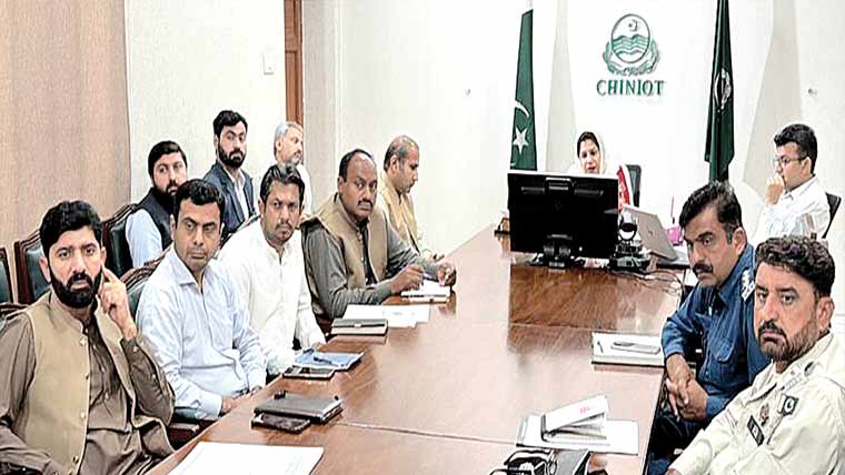  چنیوٹ: ڈسٹرکٹ کوآرڈینیشن کمیٹی میں سکیورٹی صورتحال کا جائزہ 