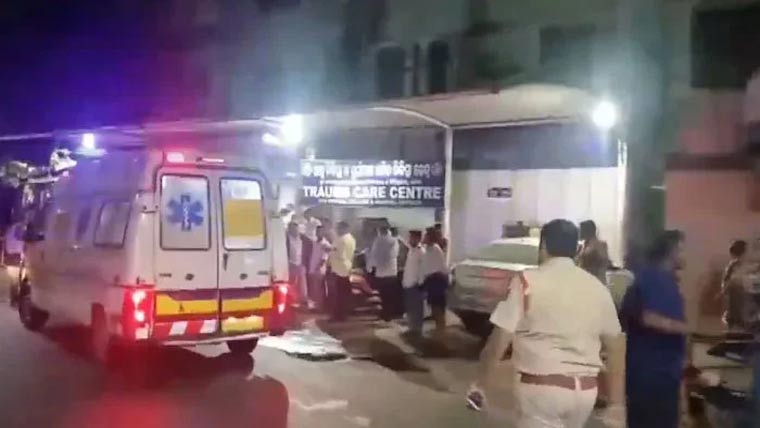 بھارت:ہسپتال میں آگ  لگنے سے 10 مریض ہلاک