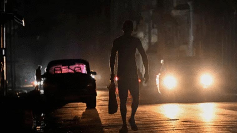 کیوبا بھر میں بجلی بلیک آؤٹ  قومی گرڈ مکمل طور پر بند