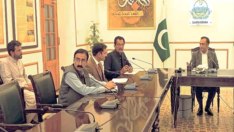  پولٹری شیڈز کے قیام سے متعلق 18 کیس منظوری کیلئے پیش 