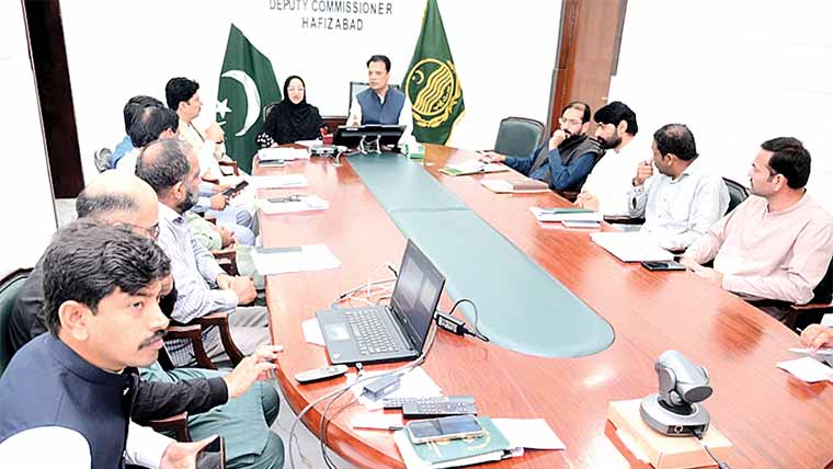 حافظ آباد :سیوریج منصوبوں پر 24گھنٹے کام کرنیکا حکم 