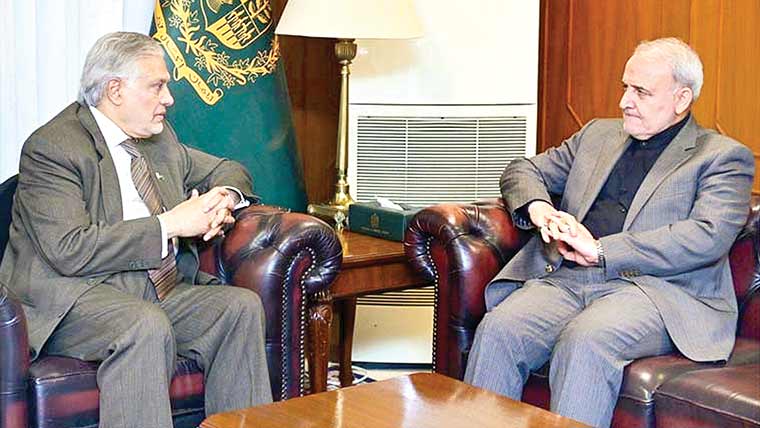 ’’ اخلاقی حمایت پر شکریہ‘‘ایرانی سفیر کی اسحاق ڈار سے ملاقات 