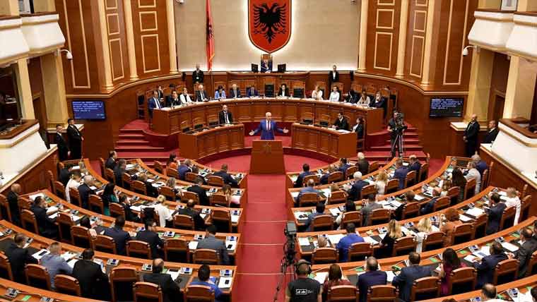 البانیا نے ایران کو  دہشتگرد ریاست قرار دیدیا