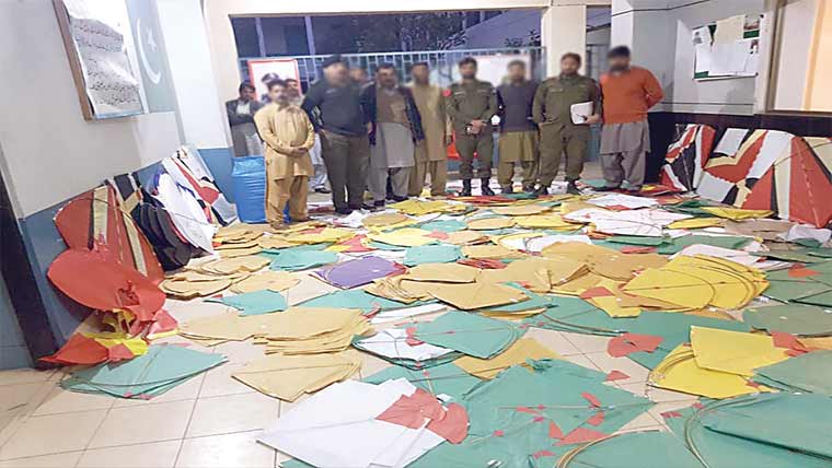 سمبڑیال:3پتنگ باز گرفتار 