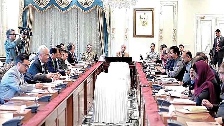 شہباز شریف، ولی عہد کویت اور عمان کے سلطان میں رابطے