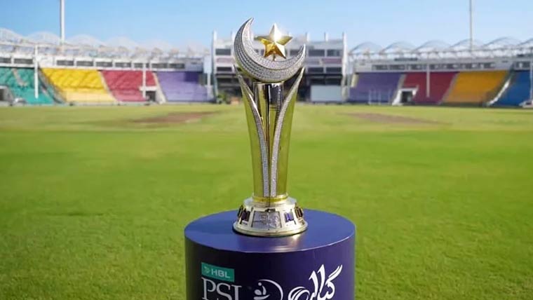 سپر لیگ سیزن 11  کی ٹرافی پشاور پہنچ گئی