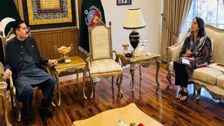 گورنر خیبر پختونخوا سے چیئرپرسن پیمرا کی ملاقات،ڈی آئی خان دفتر کی بحالی پر اتفاق
