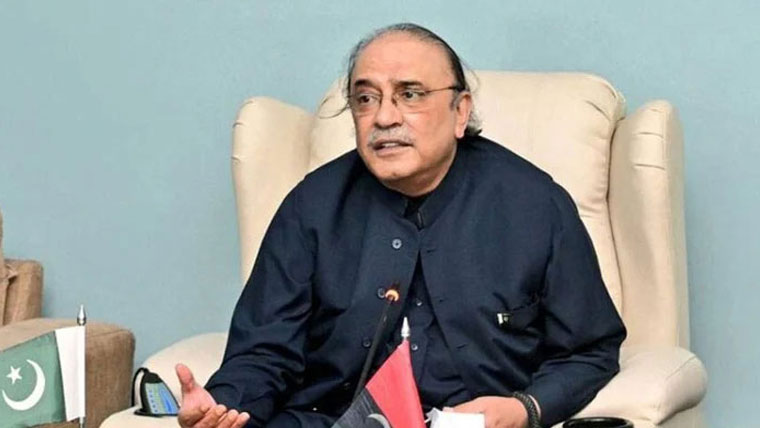  خطے میں تناؤ کم کرنے کیلئے کردار ادا کرنے کو تیار : زرداری 